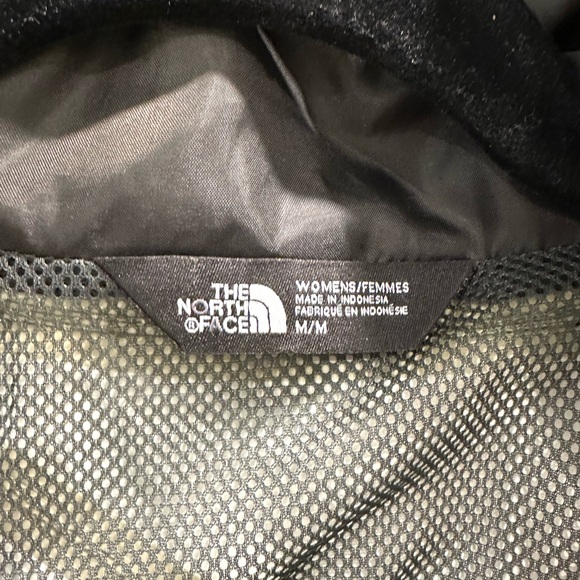 The North Face rain jacket - Picture 7 of 8